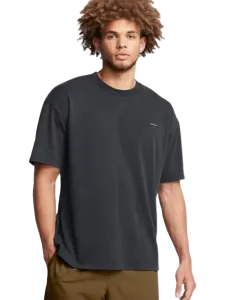 Under Armour Heavyweight Oversized Logo Wash Men T-Shirt Black/White