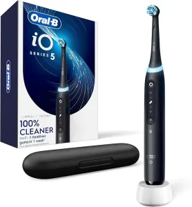 Oral-B  iO5 Black Electric Toothbrush iO G5.2Q6.2K 