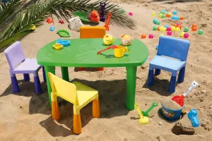 Gloria Kid's Table
