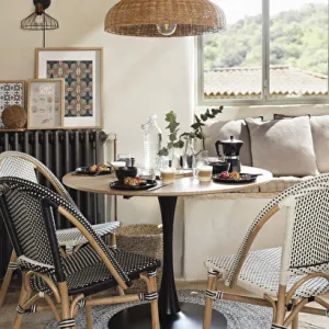 ELIAS Dining Table - Scandinavian Design, Oak Veneer, Metal Legs