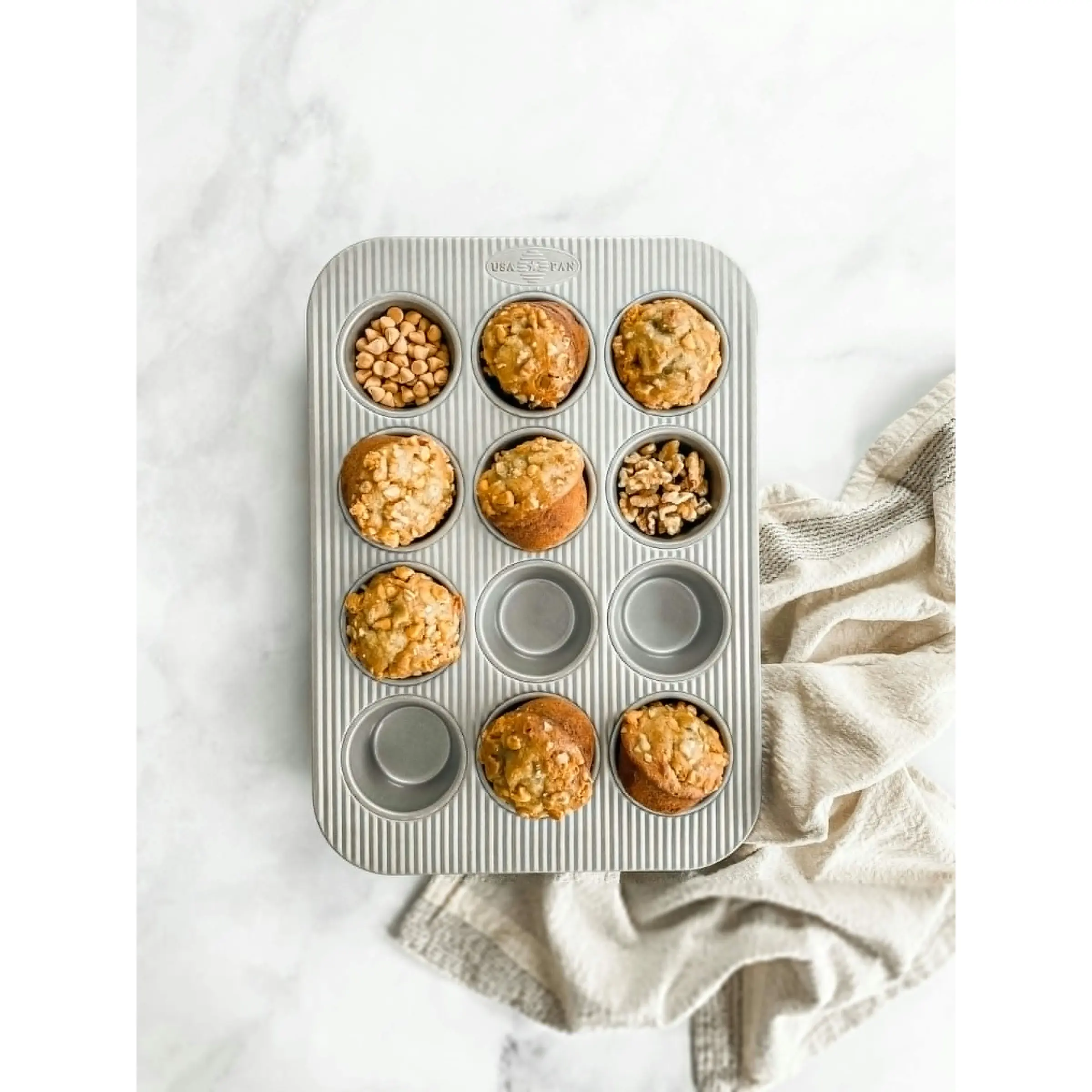 USA 12 Cup Muffin Pan