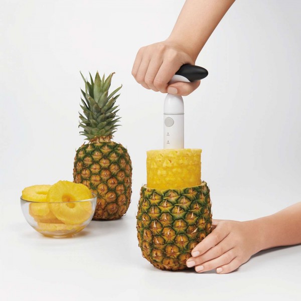 Ratcheting Pineapple Slicer