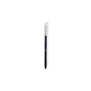 Backstage Large Eyeshadow Blending Brush 23