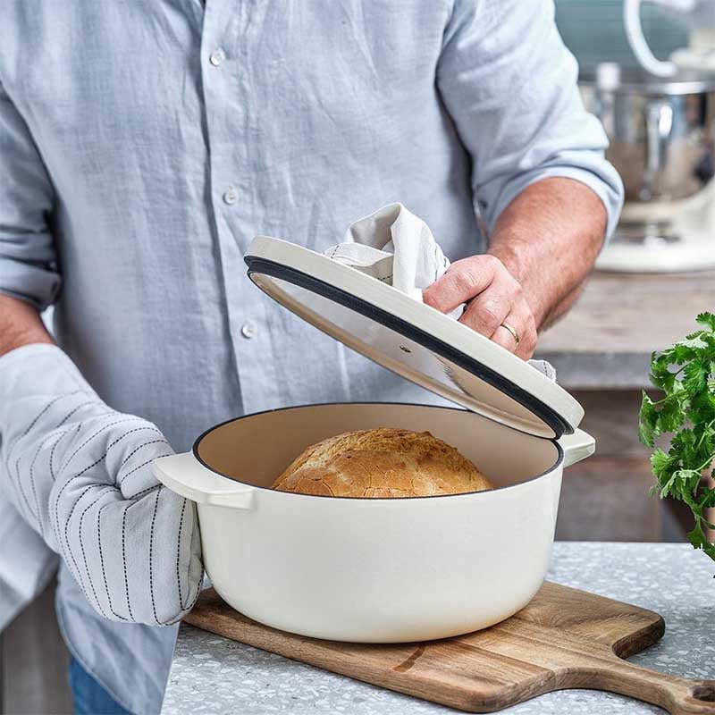 Kitchenaid CC006059-001 26 cm Cast Iron Casserole With Lid