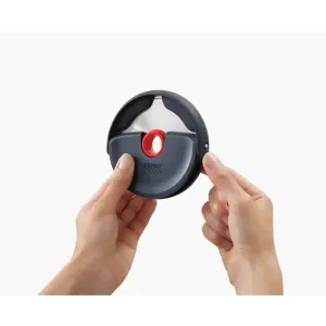 Joseph Joseph Disc pizza wheel