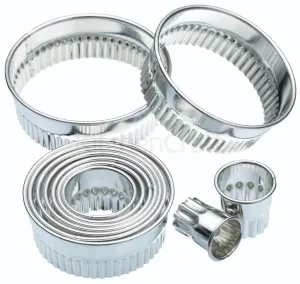 Kitchencraft Eleven Fluted Cutters With Metal Storage Tin Cutset