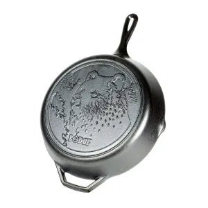 Lodge Wildlife Series 30.5cm Cast Iron Bear Skillet